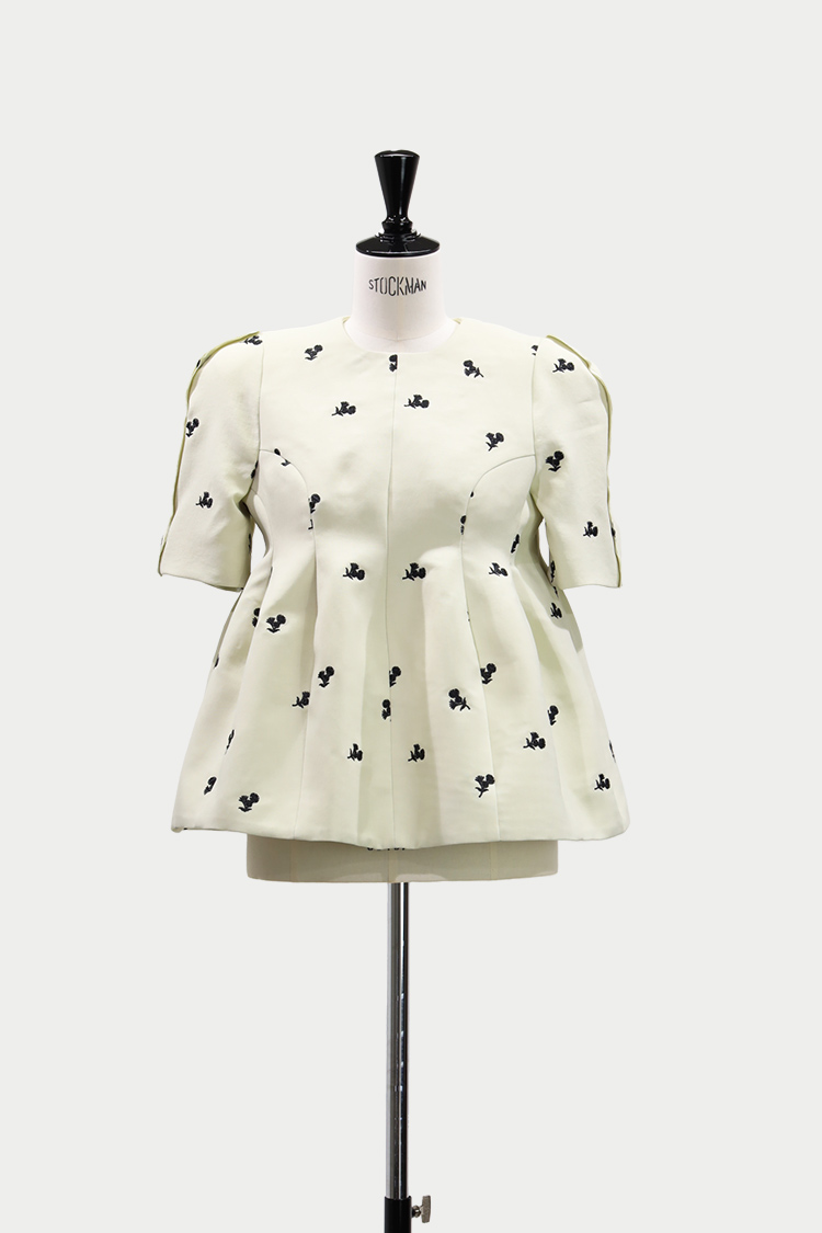 フォルムプルオーバー（フラワー/ベージュ） | MACHATT ONLINE STORE
