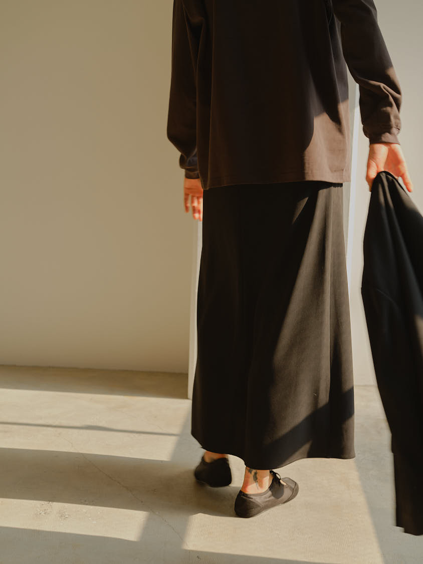 アセテートロングスカート（ブラック） | MACHATT ONLINE STORE