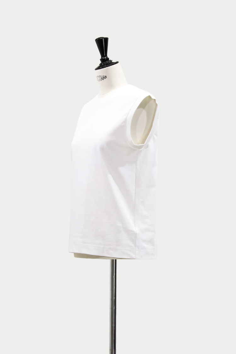 新品、未使用　machatt マチャット　カットソータンク　ベージュ タグ付未使用品 machatt マチャット カットソータンク ノースリーブ 白