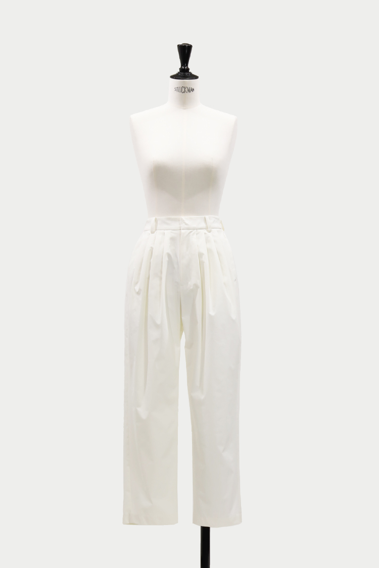 マチャット machatt タックテーパードパンツ　3色セット 美品♡MACHATT タックテーパードパンツ オフホワイト 38 - メルカリ
