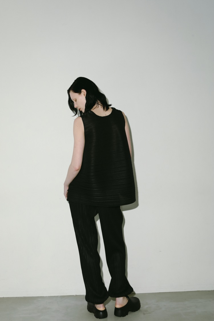 MACHATT プリーツパンツ　ブラック プリーツパンツ（ブラック） | MACHATT ONLINE STORE