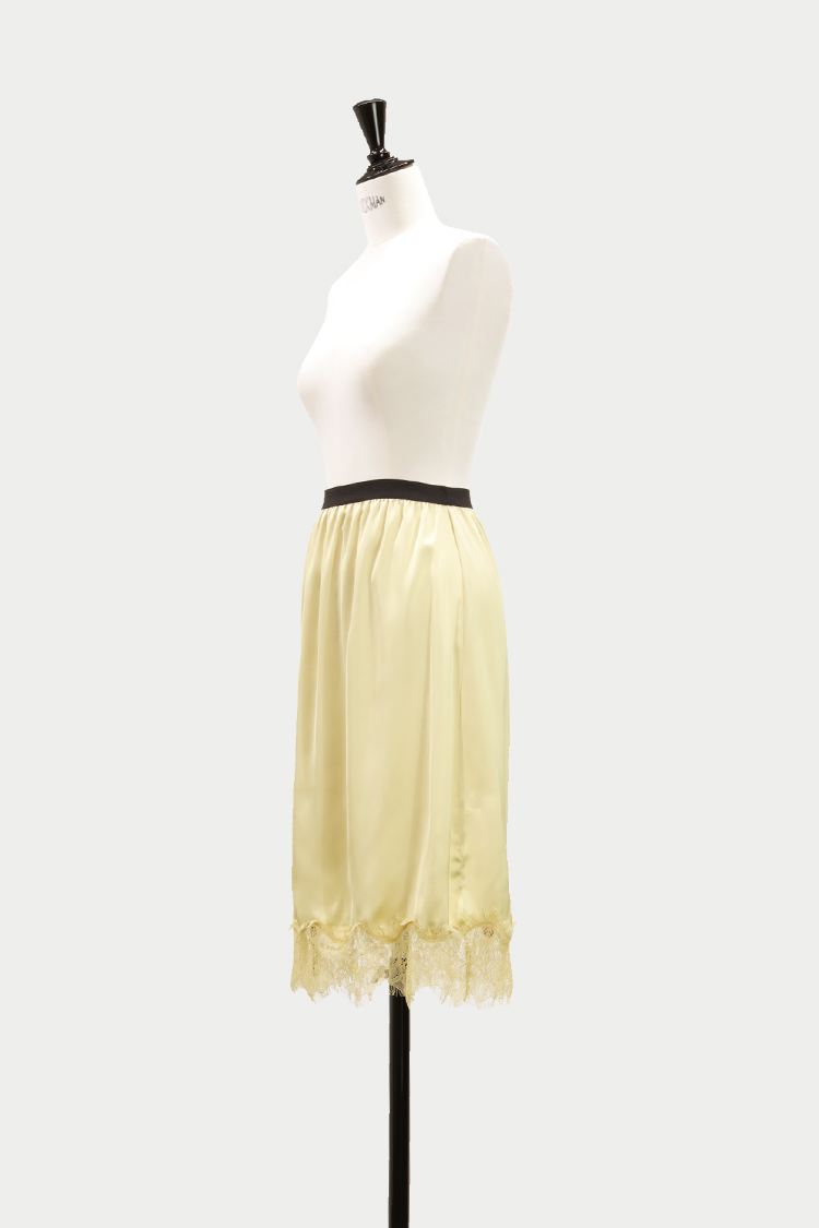 レースサテンスカート（イエローベージュ） | MACHATT ONLINE STORE
