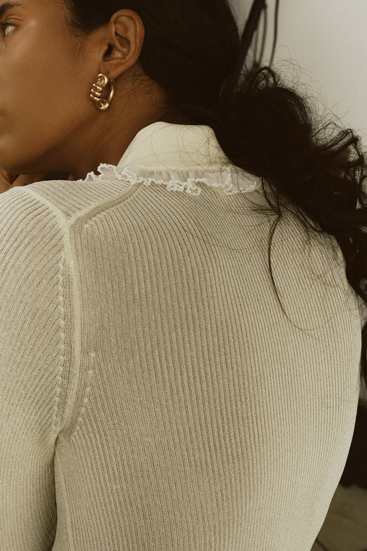 フリルカラーリブニット（アイボリー） | MACHATT ONLINE STORE