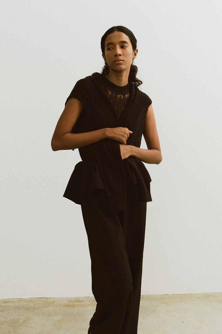 ペプラムパンツ（ブラック） | MACHATT ONLINE STORE