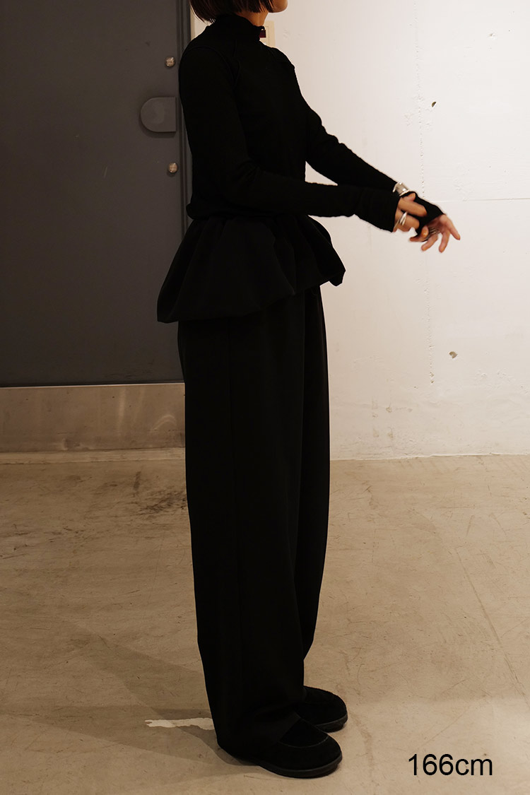 ペプラムパンツ（ブラック） | MACHATT ONLINE STORE