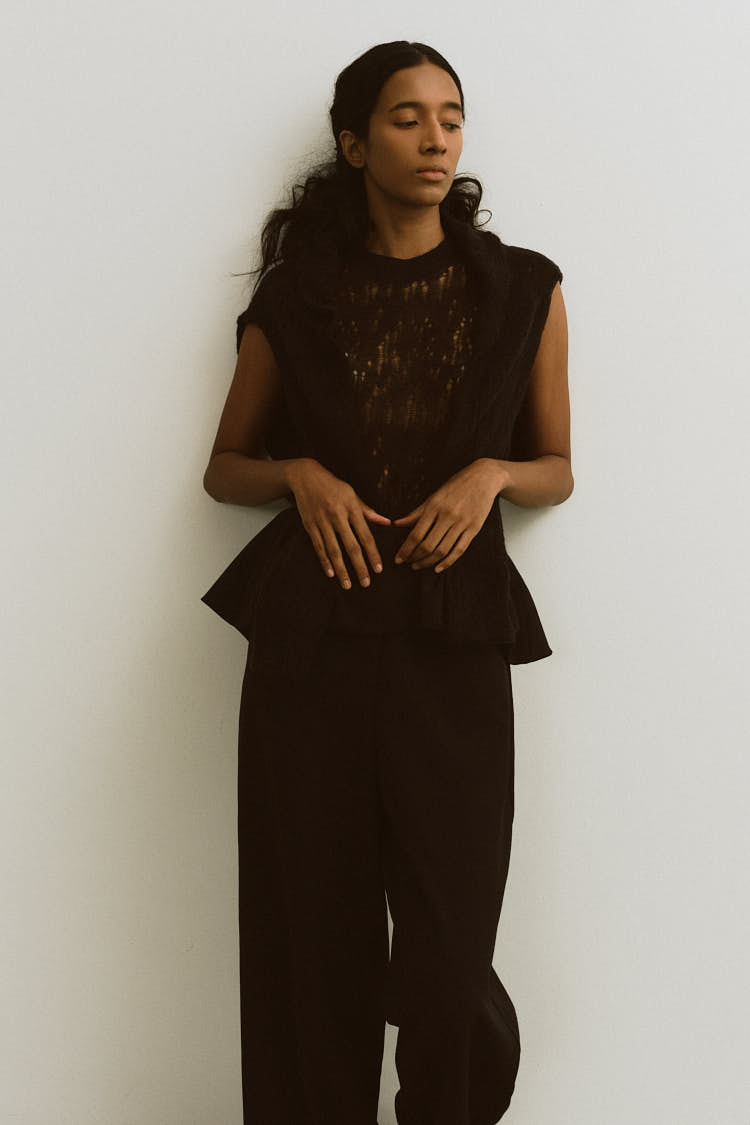 ペプラムパンツ（ブラック） | MACHATT ONLINE STORE