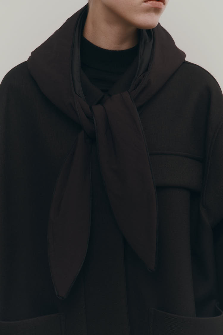 パファーフードスカーフ（ブラック） | MACHATT ONLINE STORE