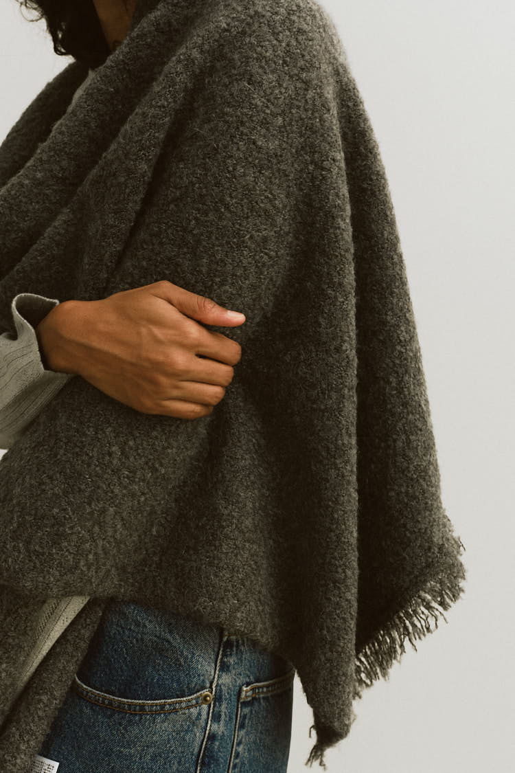 ブークレニットストール（グレー） | MACHATT ONLINE STORE