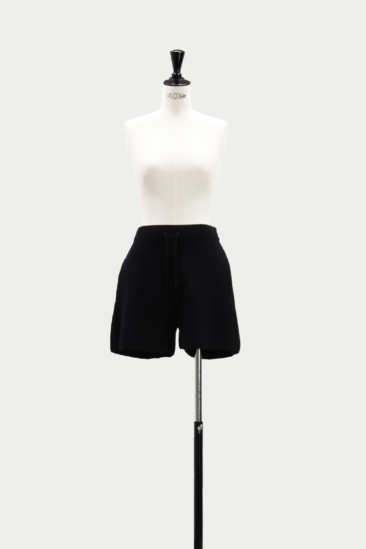 ラムズウールショートパンツ（ブラック） | MACHATT ONLINE STORE