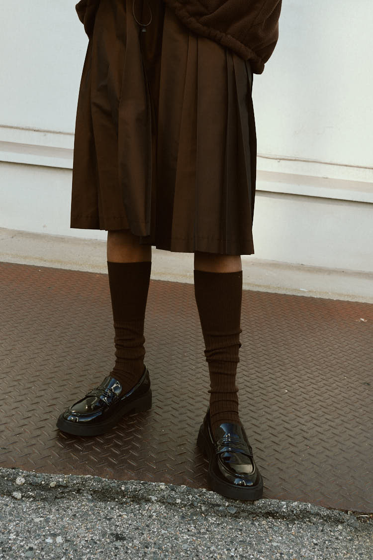 タフタプリーツスカート（ブラウン） | MACHATT ONLINE STORE