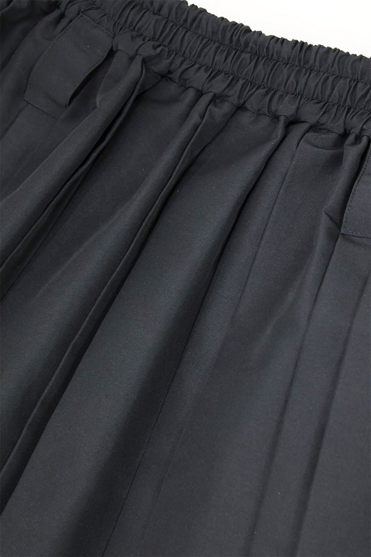 タフタプリーツスカート（ブラック） | MACHATT ONLINE STORE