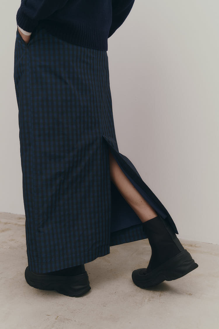 チェックロングスカート（ブルー×ブラック） | MACHATT ONLINE STORE