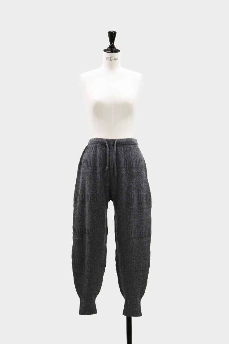 ニットパンツ（グレー） | MACHATT ONLINE STORE
