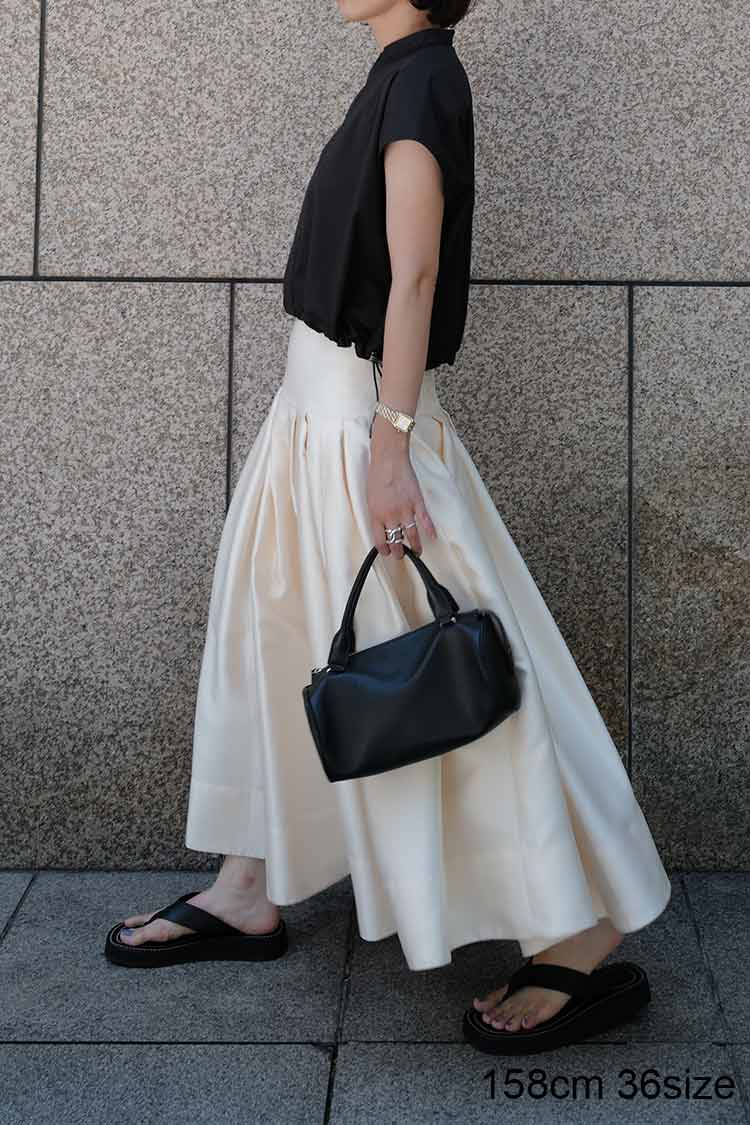 タックフォルムスカート | MACHATT ONLINE STORE