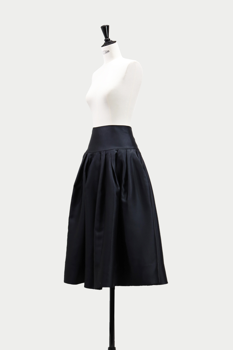 タックフォルムスカート | MACHATT ONLINE STORE